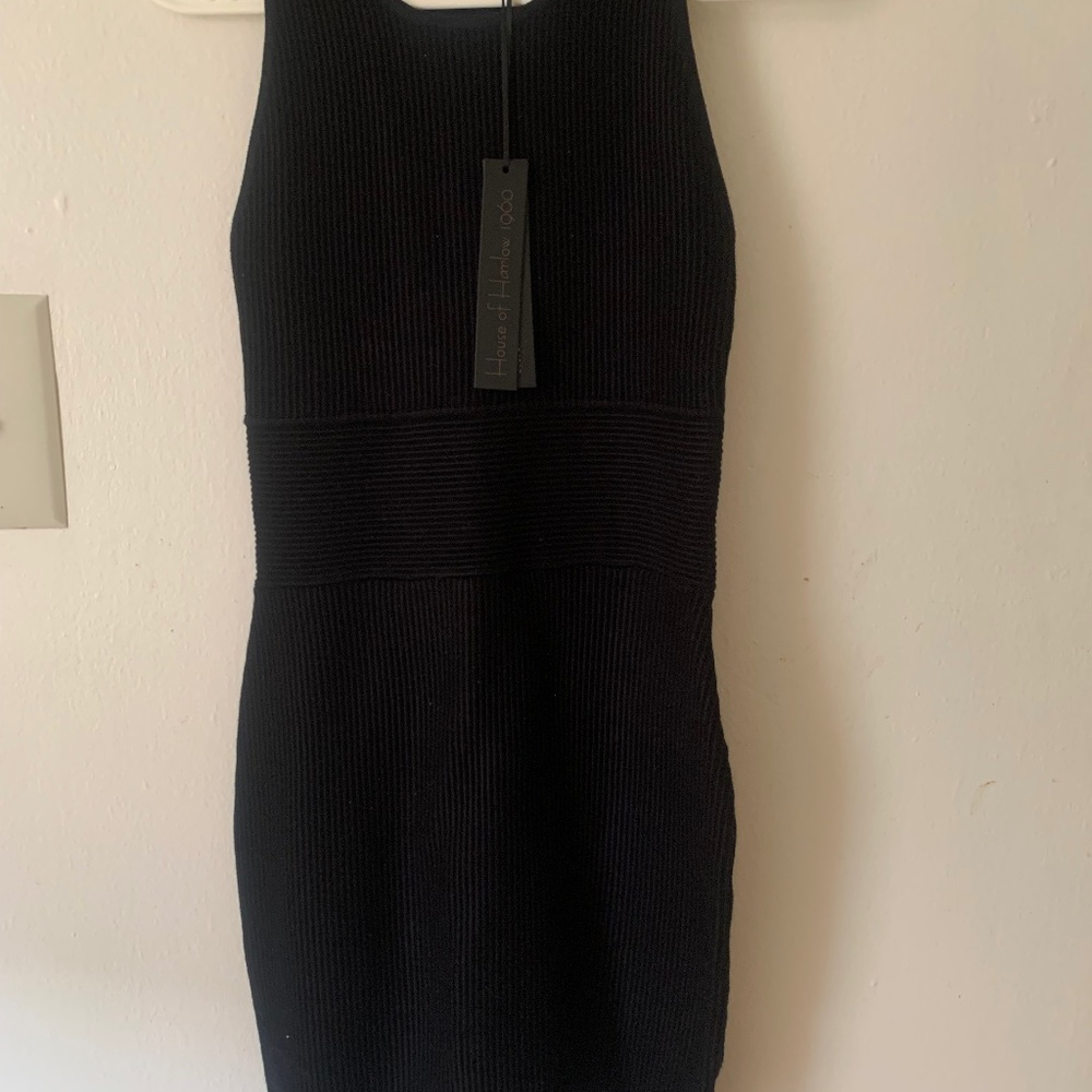 House of Harlow blk form fitting dress